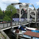 Yays Salthouse Canal By Numa Lejlighedshotel Amsterdam