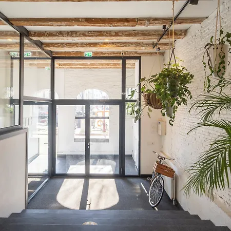 Yays Salthouse Canal By Numa Amsterdam