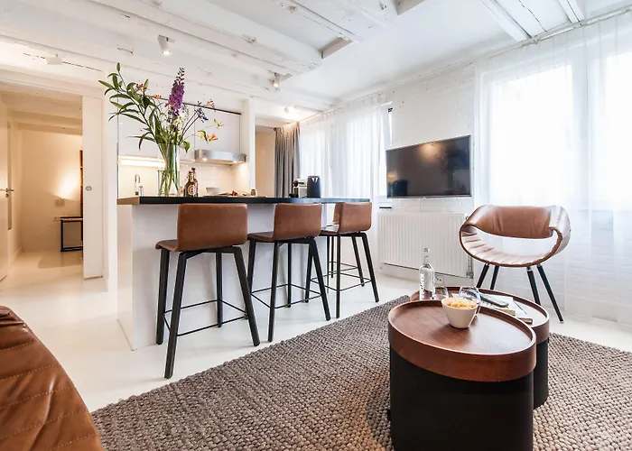 Yays Salthouse Canal By Numa